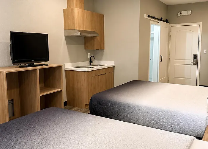 Super 8 By Wyndham Brenham Tx