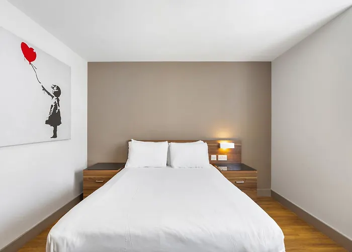 Britannia Study Hotel