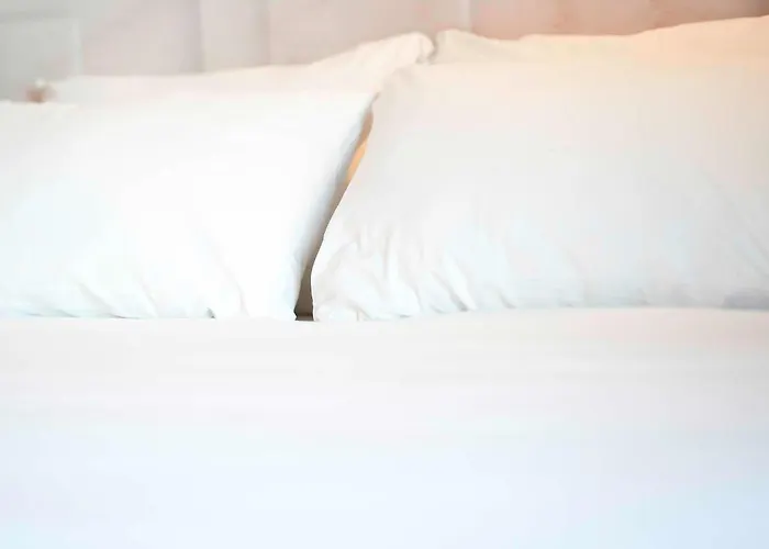 B&B HOTEL Clermont-Ferrand Le Brézet Aéroport