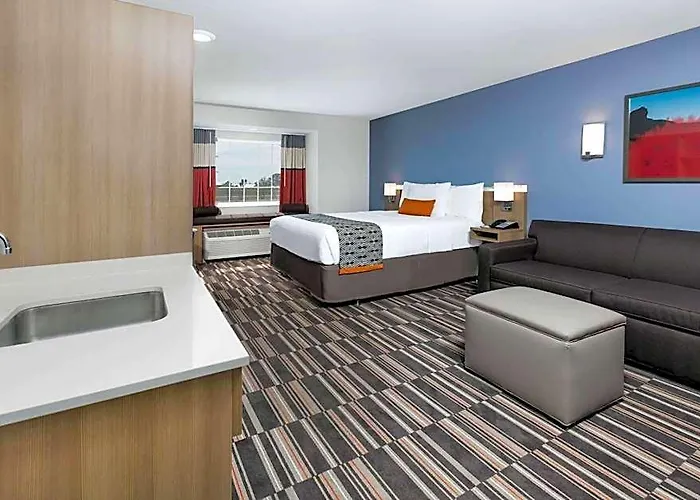 Monahans Hotels