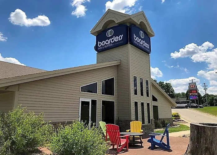 Fayette Hotels