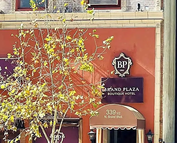 Brand Plaza Hotel Glendale