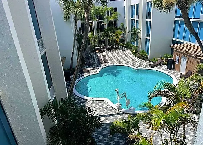 Tropical Palms Hotel