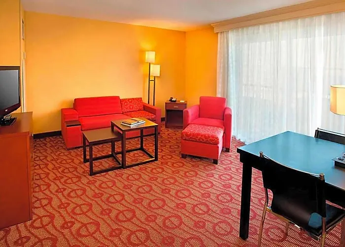 Courtyard By Marriott Niagara Falls