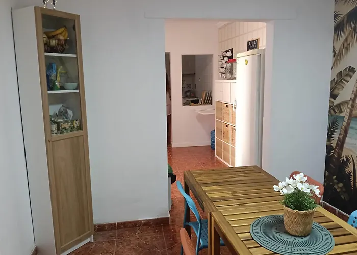 Hostel Banana Surf House Los Cristianos 