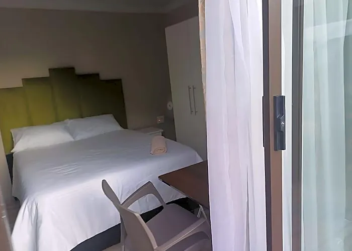 Willows Guest House