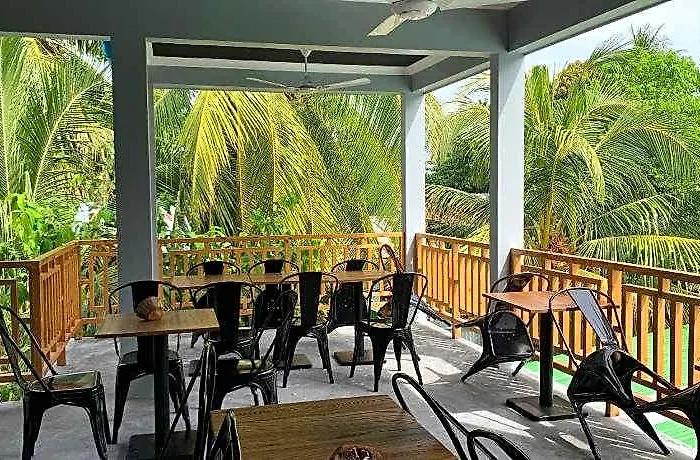 Rihiveli Inn