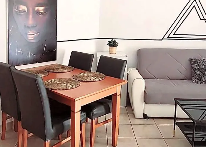 11Go To Bat Yam Balcony/Pool/Parking!