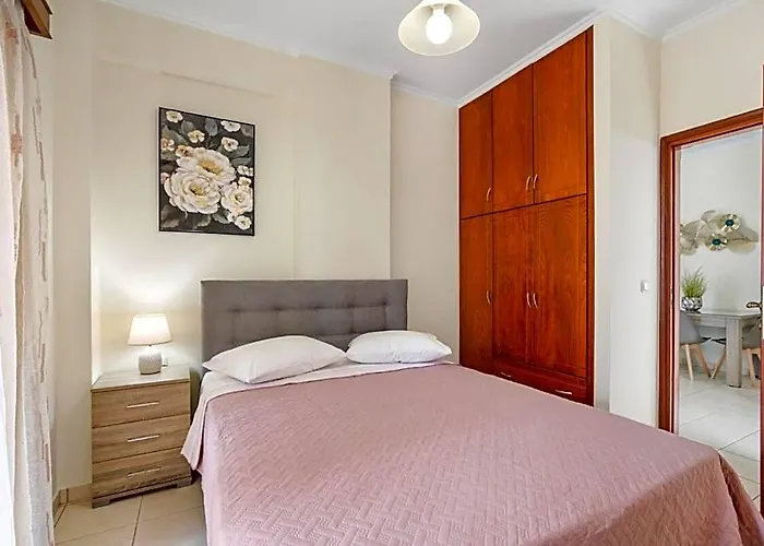 Sofie'S Garden View Apartment
