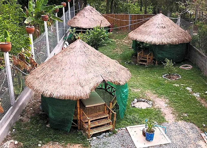 Village Pottery Garden Villa