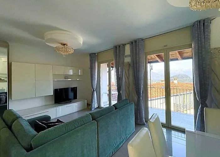 Ca' Freddy Apartment With Lake View