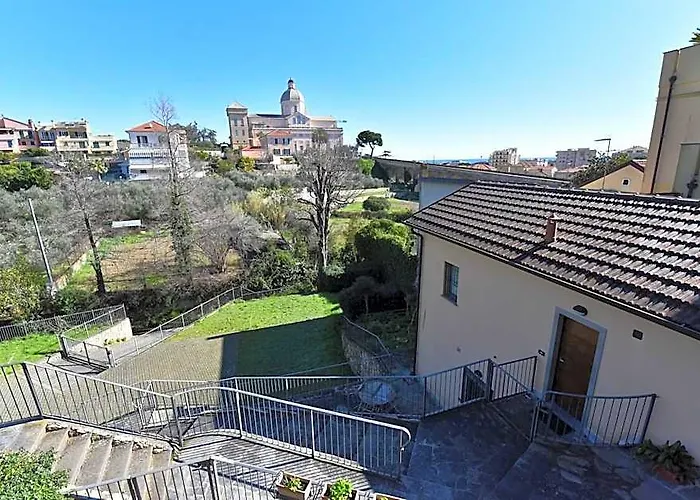 Villetta Con Terrazzo, Posto Auto E Vista Mare