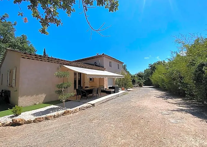 Montauroux Hotels