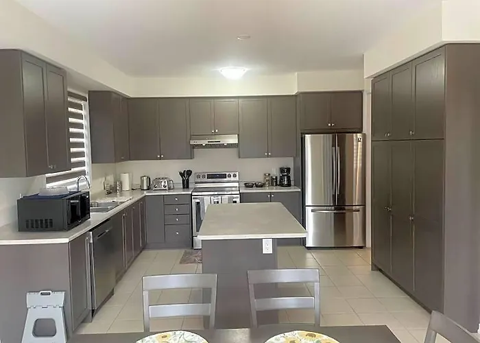 Niagara Oasis Hideaway