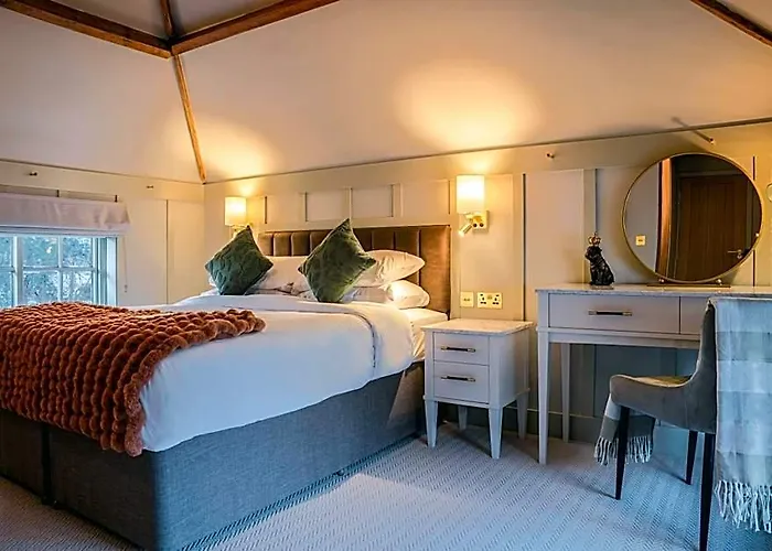Taplow Hotels