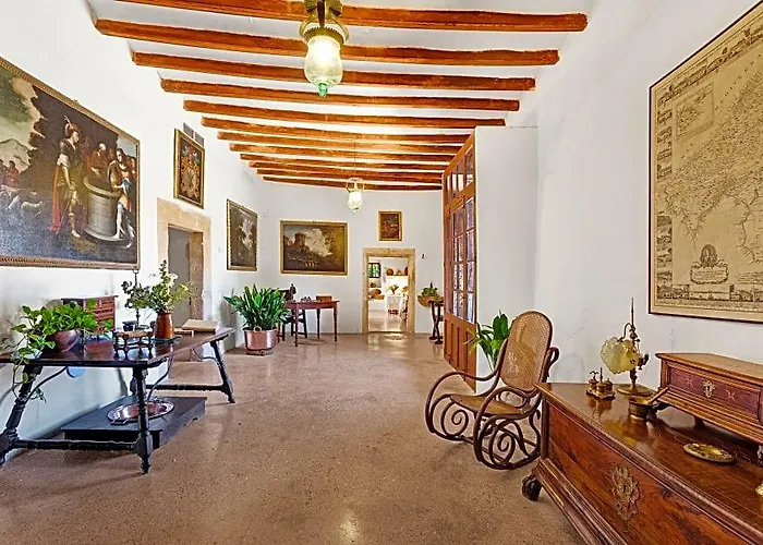 Hotels in Santa Maria del Cami (Mallorca)