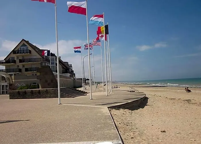 Bernieres-sur-Mer Hotels
