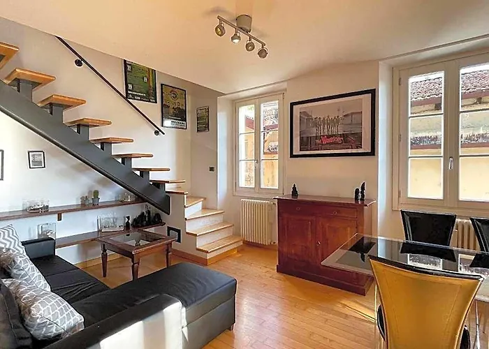 Plinio, Center Town Apartment