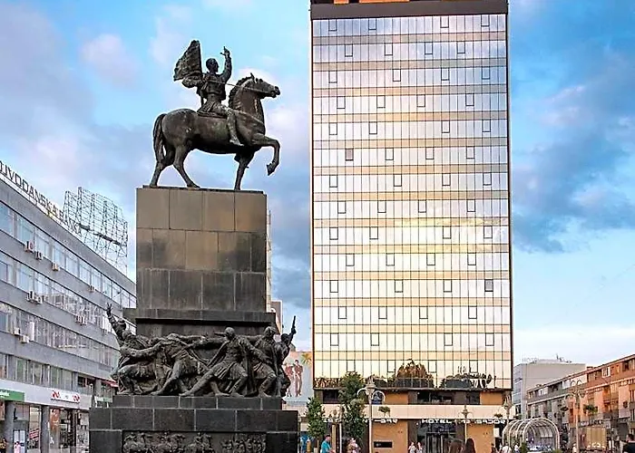 Hotels in Ni