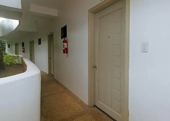 Reddoorz @ Garvs Boutique Hotel Boracay