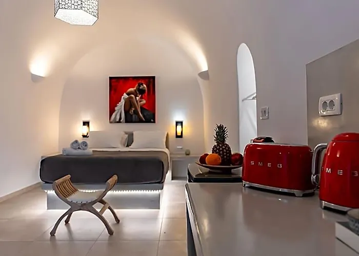 Argy'S Luxury Caves