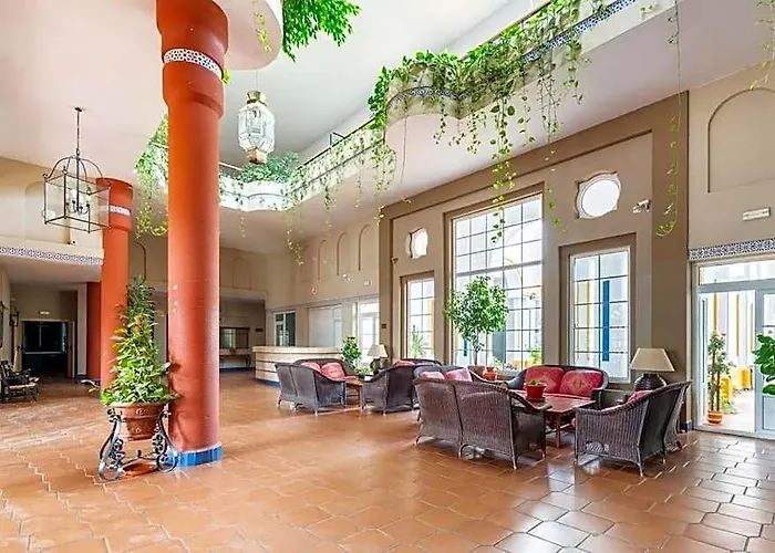 Almonte Hotels