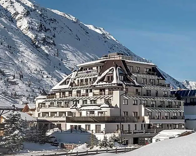 Hotel Alpenland