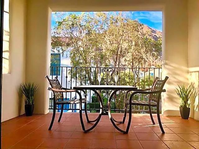 Beautiful Casita With Balcony, La Quinta Legacy Villas