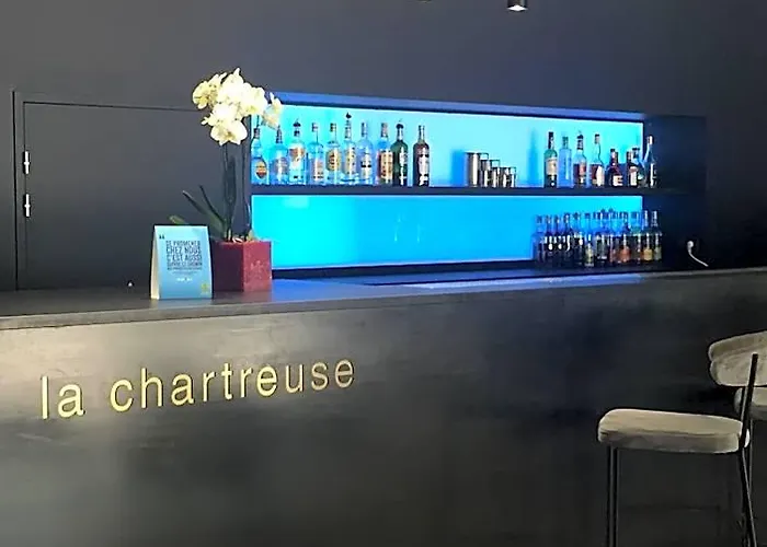 Hôtel Restaurant La Chartreuse Logis de France