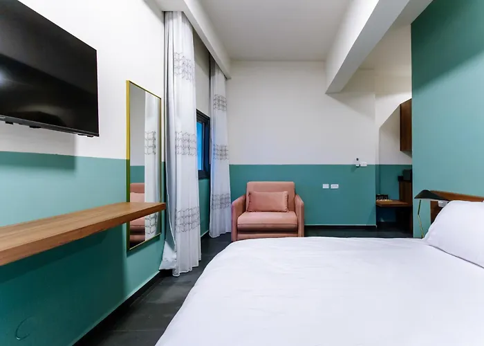 Domus Carmel Hotel