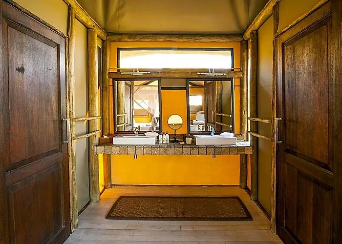Ghoha Hills Savuti Lodge