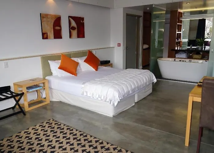 The Arrow Hotel