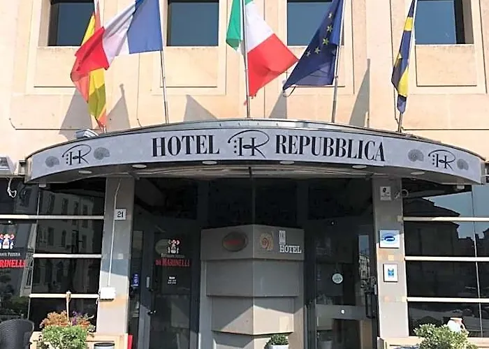 Hr Hotel