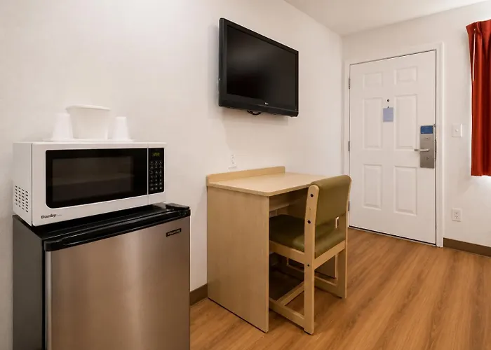 Luxury Hotels in Bakersfield