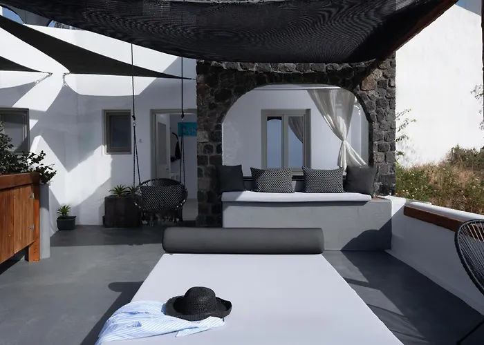 Lumera Suites