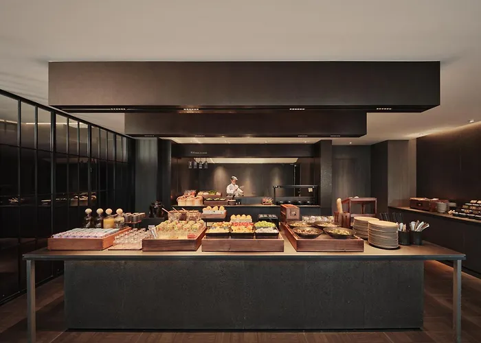 Shantou Railway Station Huangshan Road Atour Hotel