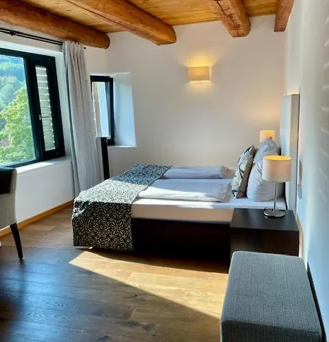 Hotels in Kraiburg am Inn