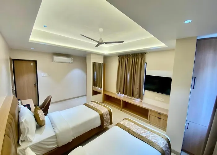 Hotel Banyan Crest