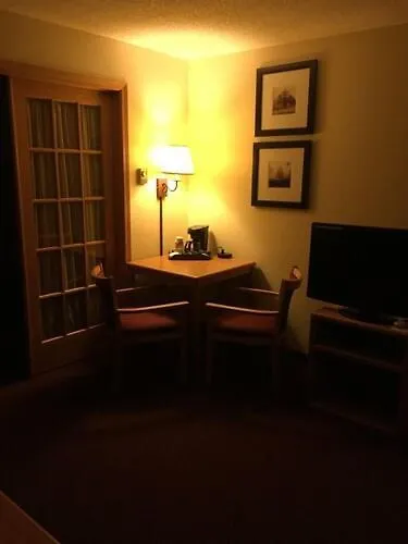 Moose Lake Hotels