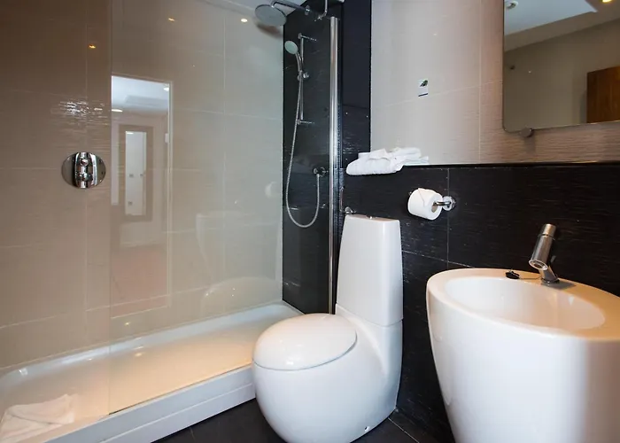 Thatcham Hotels