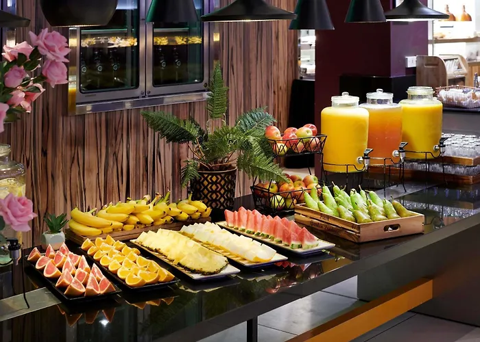 Novotel London West