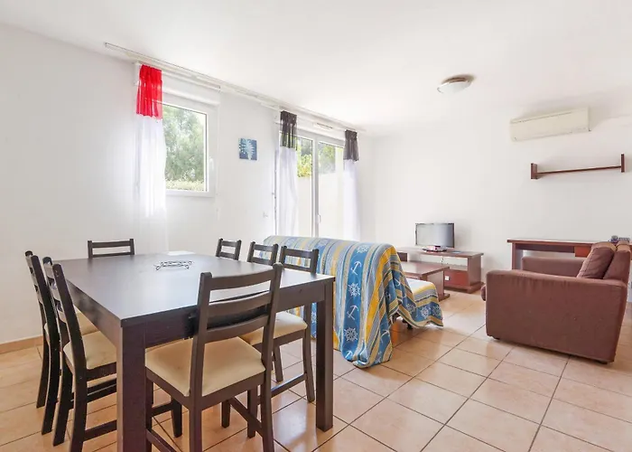 Comfort Aparthotel Six-Fours Six-Fours-les-Plages