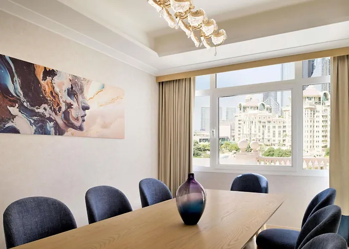 Swissôtel Al Murooj Dubai