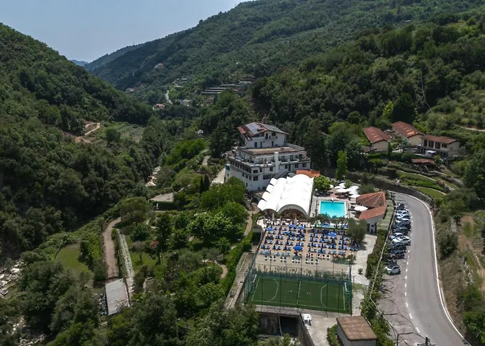 Hôtels à Rocchetta Nervina