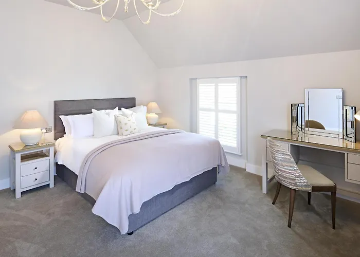 Christchurch (Dorset) Hotels