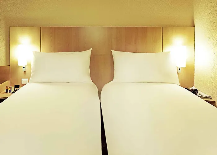 Hotel Ibis Nemours