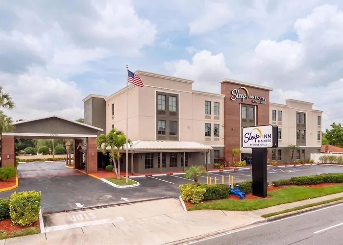 La Quinta By Wyndham St. Petersburg Northeast *Newly Renovated Hotel