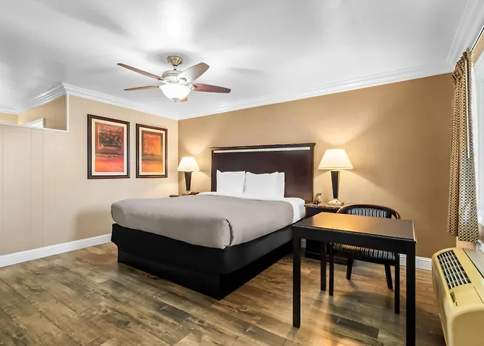 Quality Inn & Suites Santa Maria