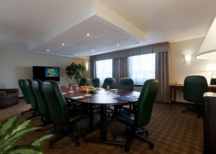 Holiday Inn Laval Montreal By Ihg