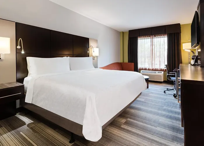Holiday Inn Express Ft Lauderdale Cruise-Airport By Ihg